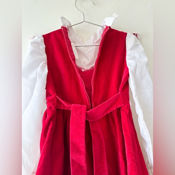 Vintage - Reitmans Dress - Red Velvet with White Lace/Ruffle-Long Sleeve - Size6 - Picture 6 of 10
